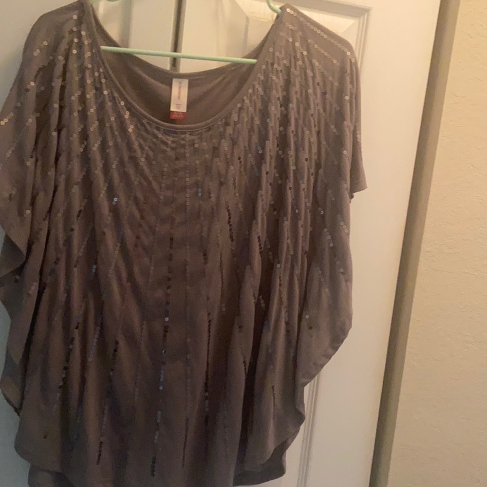 Sunburst silver sequin cape/bat sleeve shirt